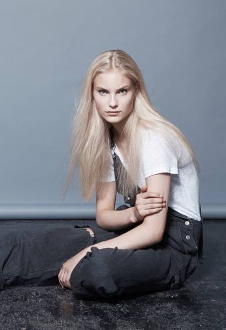 Tällä hetkellä Alisa työskentelee mallina muun muassa Englannissa, Saksassa ja Tanskassa. Lisäksi hän tekee mallintöitä Suomessa.