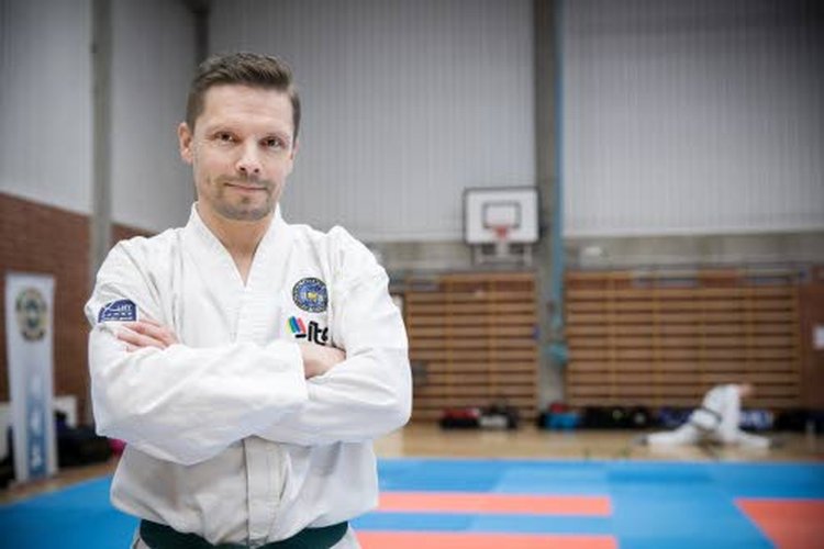 Mikko Heikkilän mielestä taekwondo sopii kaikenikäisille ja -kuntoisille harrastajille.