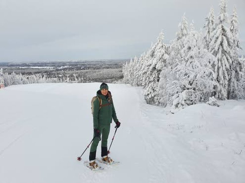 Tammikuun alussa Anu kävi hiihtämässä ja lumikenkäilemässä Vuokatissa. Myös kotona Lohjalla lunta nyt riittää, ja ladut ovat huippukunnossa.